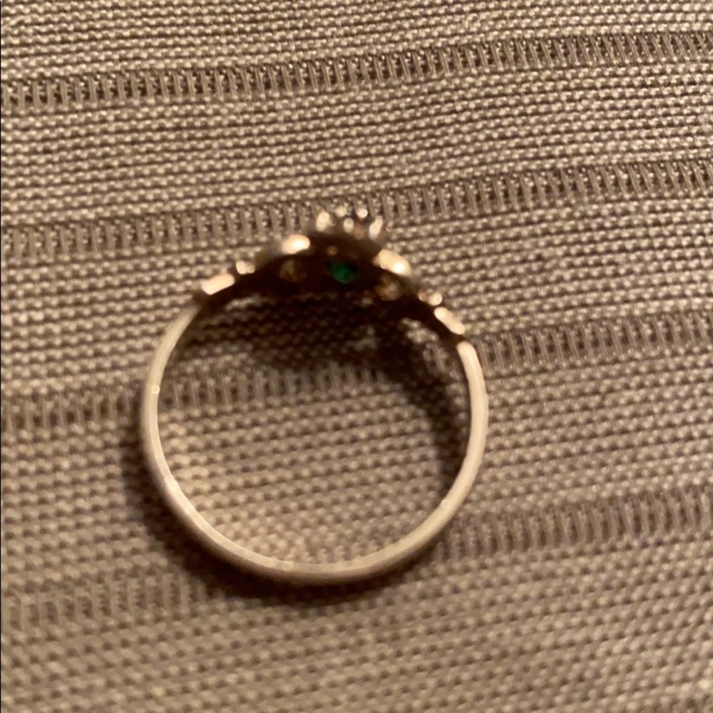 Sterling Silver Emerald Stone Ring - image 4